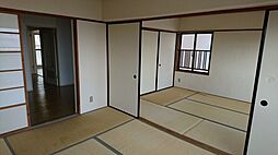 カノープス井口台 2階3DKのリビング/ダイニング