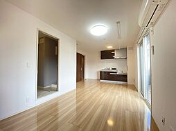 ラルーチェA 3階1LDKのリビング/ダイニング