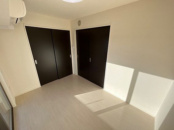 Univalye—cloud_内装_3