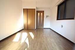 エスパシオ十日市 3階1Kのリビング/ダイニング