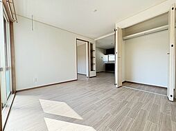 JR呉線 矢野駅 徒歩27分の賃貸アパート 2階2LDKのリビング/ダイニング