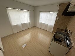 ファミユ若本 2DKの写真