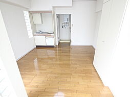 SNビル 2階ワンルームのリビング/ダイニング