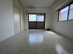 ヴィラ丸本 6階1DKのリビング/ダイニング