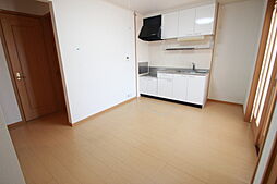 ラ・シルフィードＢ 1階2DKのリビング/ダイニング