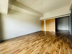 クレセント・ヒルズ 8階2Kのリビング/ダイニング