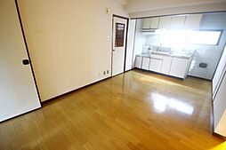 久都内マンション 3階2DKのリビング/ダイニング