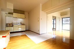 コースト・川端 2階2LDKのリビング/ダイニング