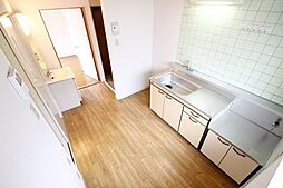 グリーン若葉 1階1DKのリビング/ダイニング