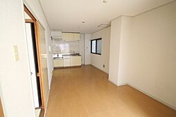 ロワールパレス2号館 4階2LDKのリビング/ダイニング