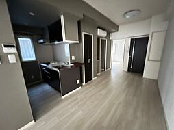 ヴィラ博丈 4階1SLDKのリビング/ダイニング