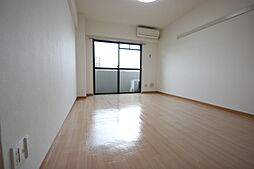 ルート大宮 3階1Kのリビング/ダイニング