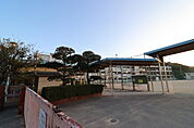 小学校「広島市立畑賀小学校まで1295ｍ」