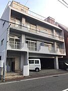 県病院前駅より徒歩3分 築48年6ヶ月 3階建の賃貸物件