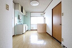 三宅第二アパート 2階2LDKのリビング/ダイニング