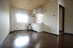 ピースマンションMI 3階2LDKのリビング/ダイニング