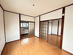 戸花ビル 2階2DKのリビング/ダイニング