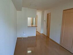 リヴュール 2階1LDKのリビング/ダイニング