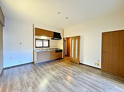 佐々木ビル 1階3LDKのリビング/ダイニング