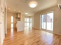 シャーメゾン尾長西 1階1LDKのリビング/ダイニング