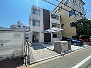 舟入幸町駅より徒歩2分 築3年2ヶ月 3階建の賃貸物件