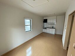 ウィステリアガーデン　C 1階1LDKのリビング/ダイニング