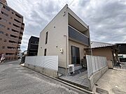 上八木駅より徒歩3分 築3年3ヶ月の賃貸物件