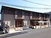  2階 築8年7ヶ月の賃貸物件