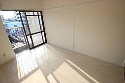 大宮コーポラス 4階2DKのリビング/ダイニング