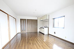 ソレアード山本 3階3DKのリビング/ダイニング