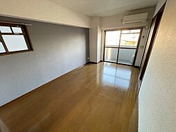 ヴィアーレ古市 5階1Kのリビング/ダイニング