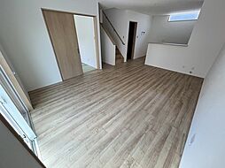 アフィット亀山　F棟 001 4LDKのリビング/ダイニング