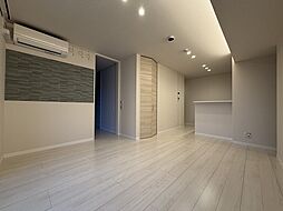 フィグ古江東町 1階1LDKのリビング/ダイニング