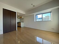 アーバンルーム平和大通り 10階ワンルームのリビング/ダイニング