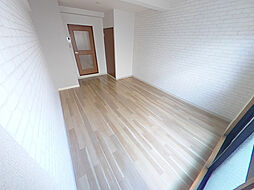 グラナティス西原 2階1Kのリビング/ダイニング