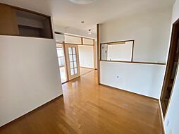 ジョイパレス高取駅前 7階3LDKのリビング/ダイニング