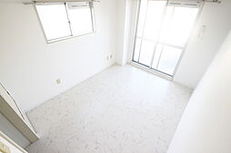 柴崎皆実町ビル 4階1Kのリビング/ダイニング