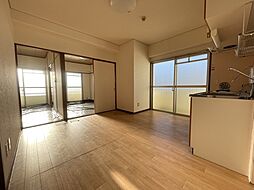 リラティブ古江 2階3DKのリビング/ダイニング