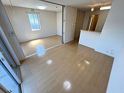 リバーパークせせらぎ　A棟 1階2LDKのリビング/ダイニング