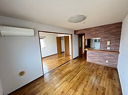 ルミエールA館 4階1LDKのリビング/ダイニング