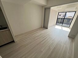 Ｓ−ＲＥＳＩＤＥＮＣＥ空港通りａｗｅｓｏｍｅ 13階1LDKのリビング/ダイニング