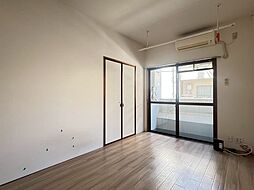 キャッツアイ本川 2階1Kのリビング/ダイニング