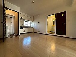 グロワール広瀬 8階2LDKのリビング/ダイニング