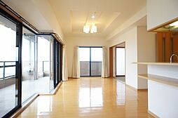 広島電鉄1系統 宇品2丁目駅 徒歩10分の賃貸マンション 13階4LDKのリビング/ダイニング