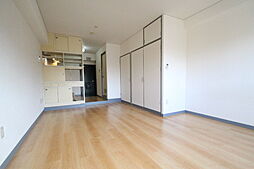 グローバル松川 6階1LDKのリビング/ダイニング