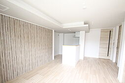 エンソラード 1階1LDKのリビング/ダイニング