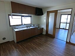 ファミール宗本　Ｃ棟 2階3DKのリビング/ダイニング