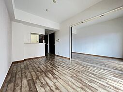 ラ・テール段原 5階1LDKのリビング/ダイニング