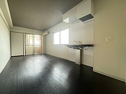 アメニティ西原 4階ワンルームのリビング/ダイニング