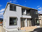  築1年10ヶ月 2階建の賃貸物件